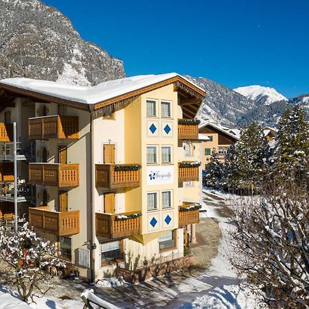 Hotel Genzianella Ziano Di Fiemme Exterior photo